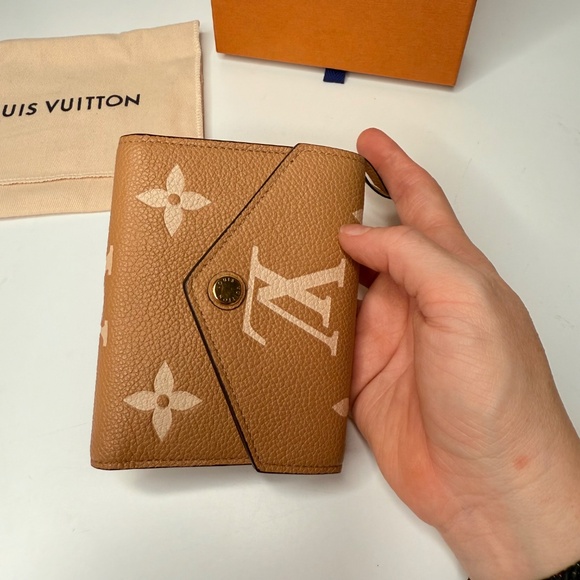 Louis Vuitton Victorine Wallet – Monogram Empreinte Leather (M81459) - Picture 4 of 14